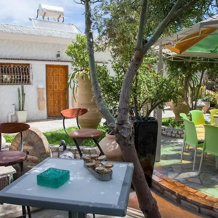 Renas Secret Garden House Chania (Crete)